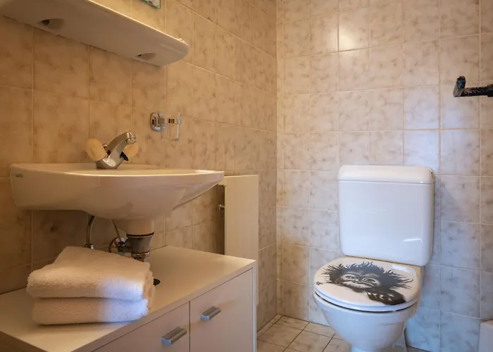 Austral 105 By Interhome *
